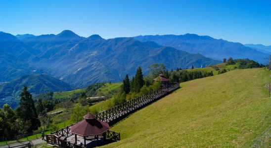 Núi Hehuan là sự kết hợp của 7 ngọn núi hợp thành